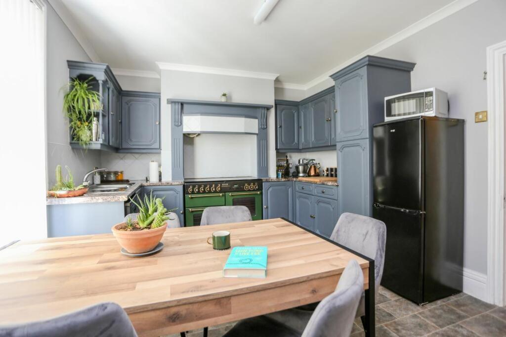 Southsea Historic Gem - Elegant Apartments بورتسماوث المظهر الخارجي الصورة